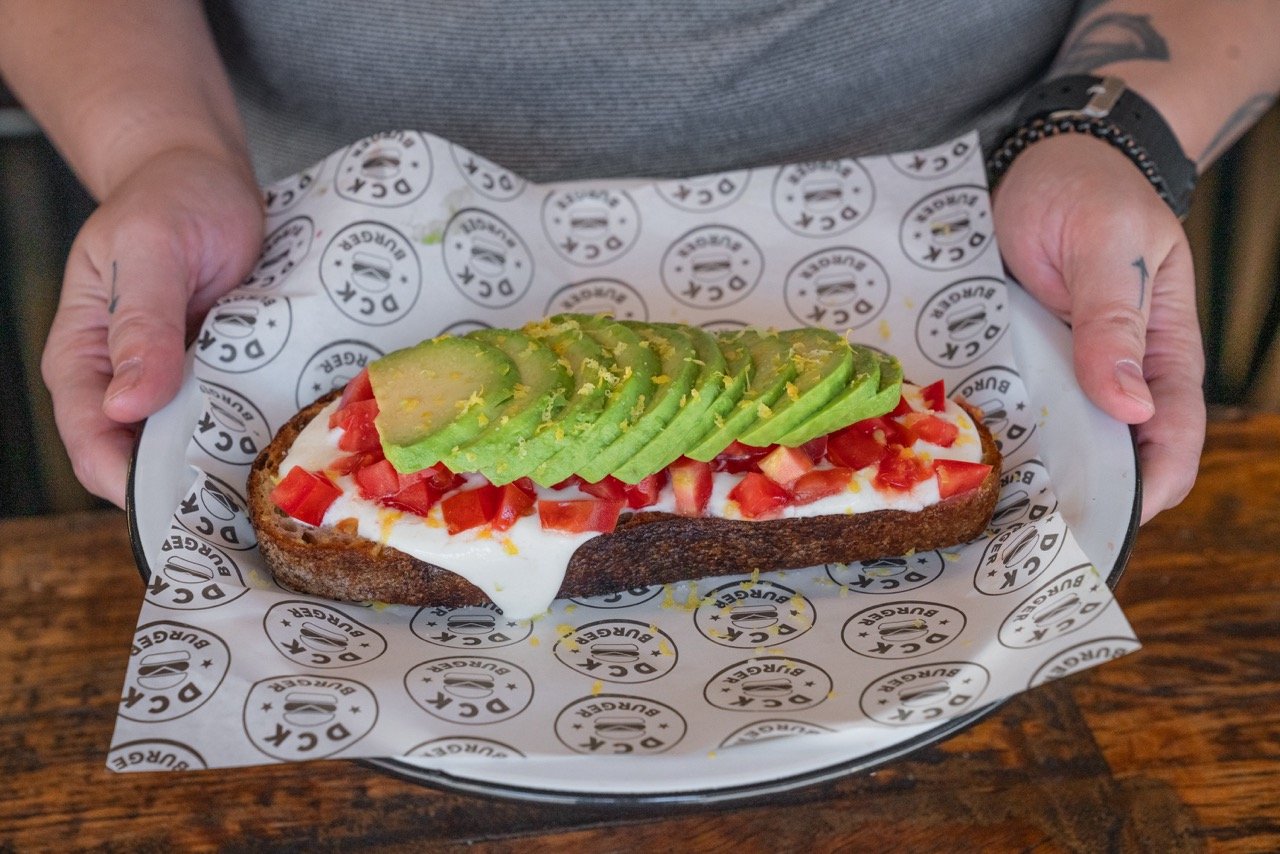 DCK BURGER_Cafe da manha avocado toast_Foto_BelleRibeiro-7 Large